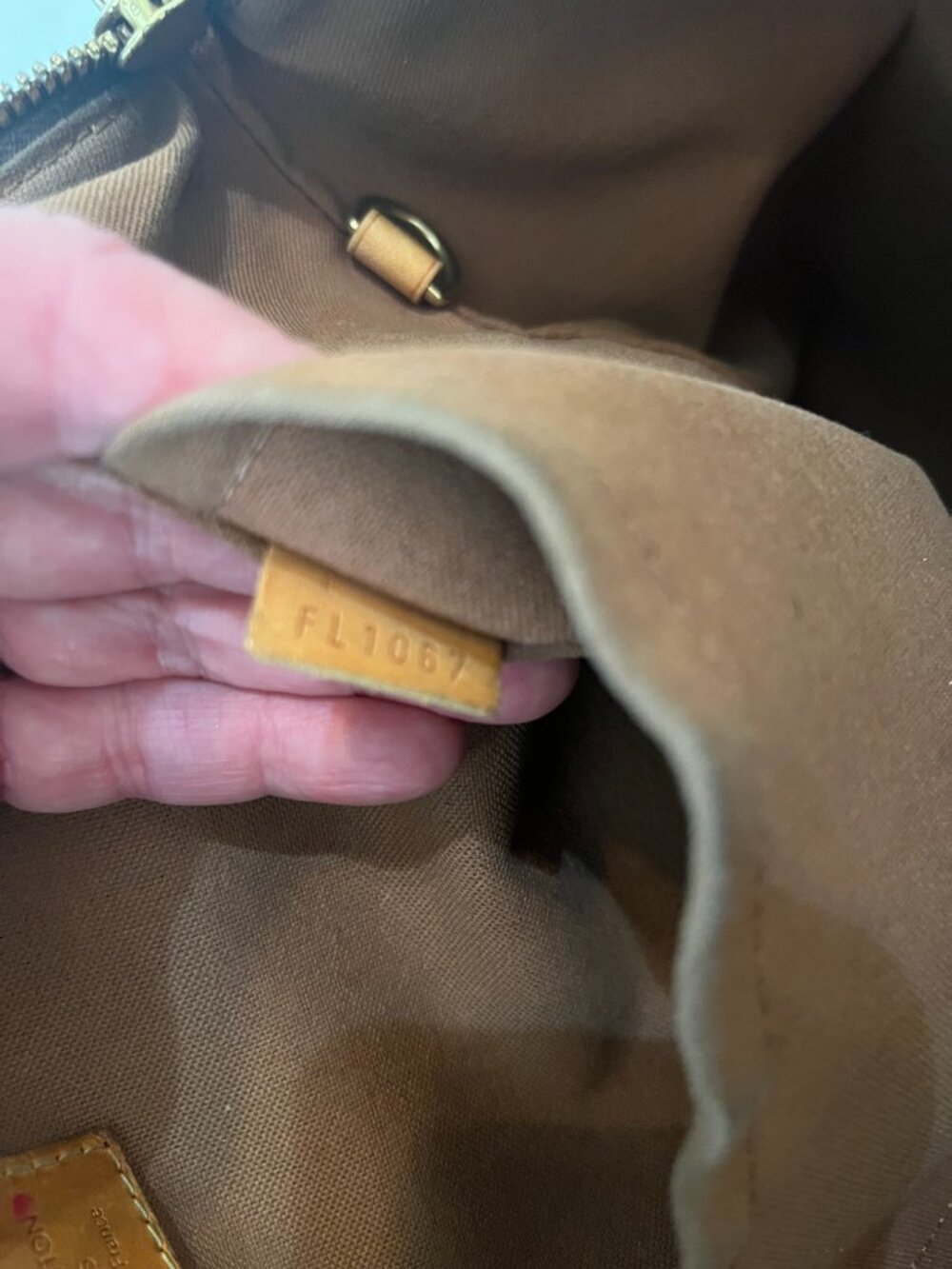 Louis Vuitton Monogram Lockit Tote. Authentic! - Picture 2 of 8
